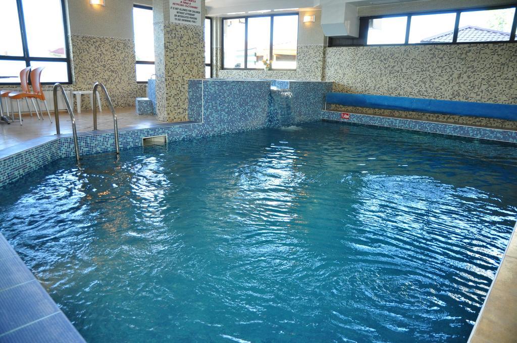 Family Hotel Emaly 2 Szapareva Banja Kültér fotó